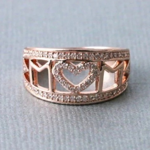 🎈2/$25 NWOT Mom Rose Colored Ring - Picture 8 of 8